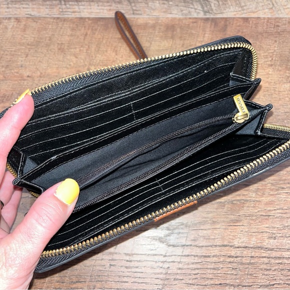 Fossil RFID Wristlet 👛 Like New! - Picture 11 of 14